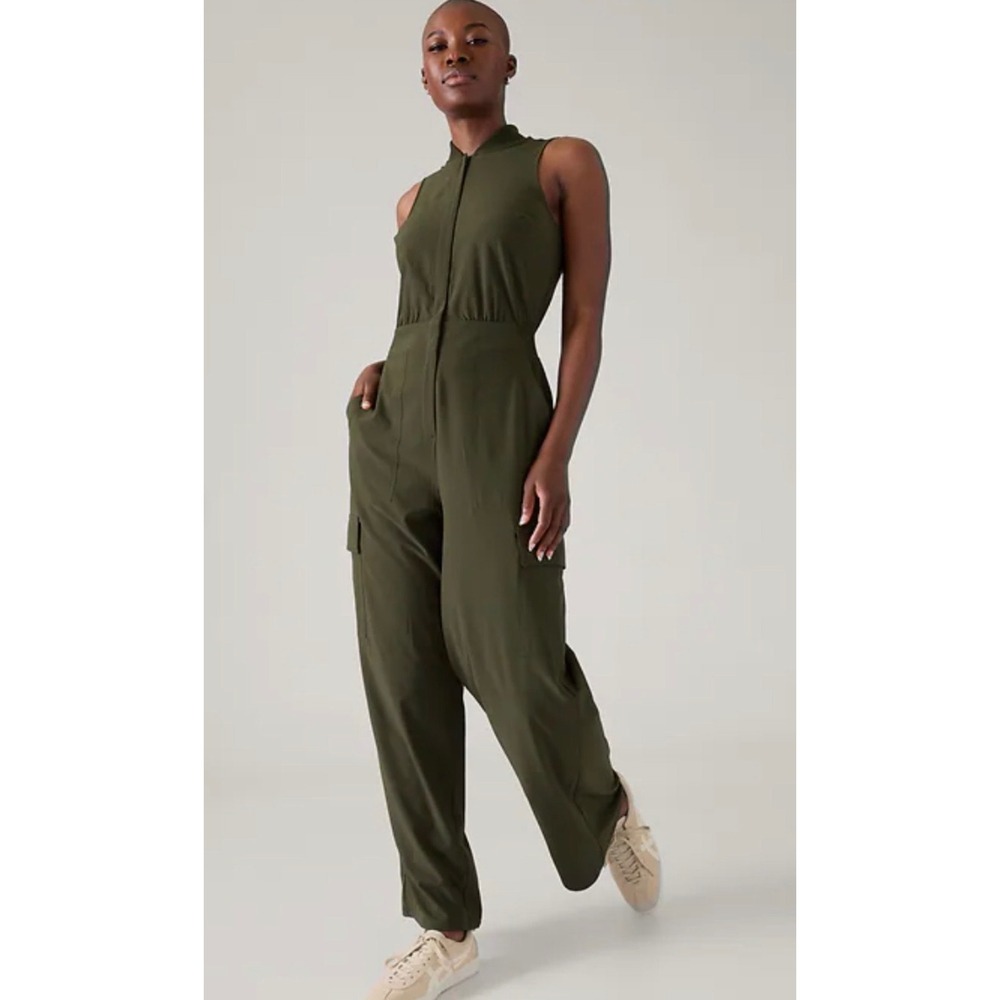 Athleta Brooklyn Cargo Jumpsuit Olive Green Sleeveless Mock Neck Utility Size 2